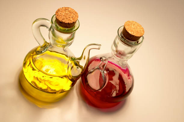 istock Olive Oil and Vinegare 172638180