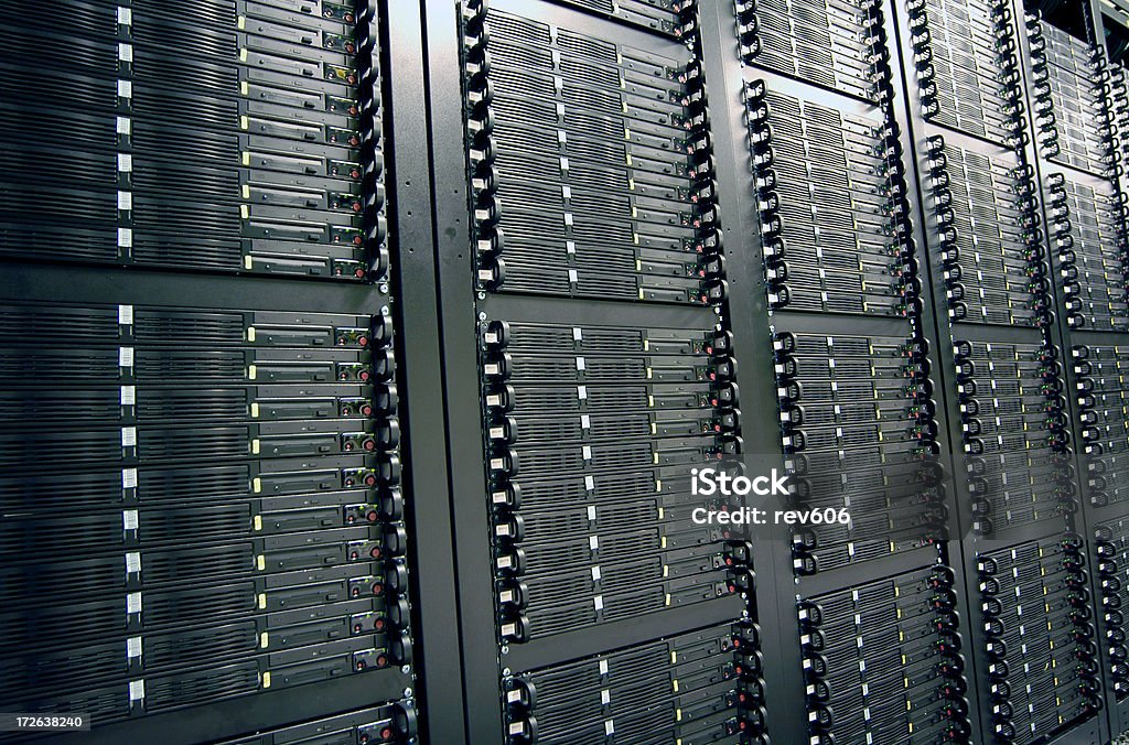 Computação em nuvem servidores - Foto de stock de Servidor de Rede royalty-free