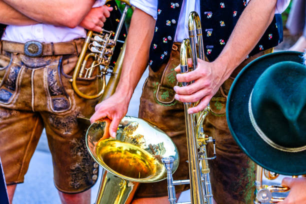 typisches musikinstrument einer bayerischen blaskapelle - oberbayern stock-fotos und bilder