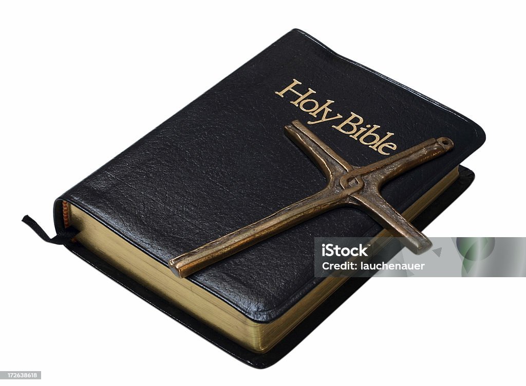 Bronce cruce sobre Biblia - Foto de stock de Biblia libre de derechos