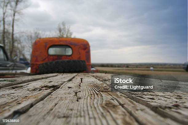 Velho Plano - Fotografias de stock e mais imagens de Antigo - Antigo, Camião, Madeira - Material