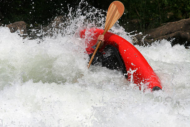 classe cinque - kayaking white water atlanta river nature foto e immagini stock