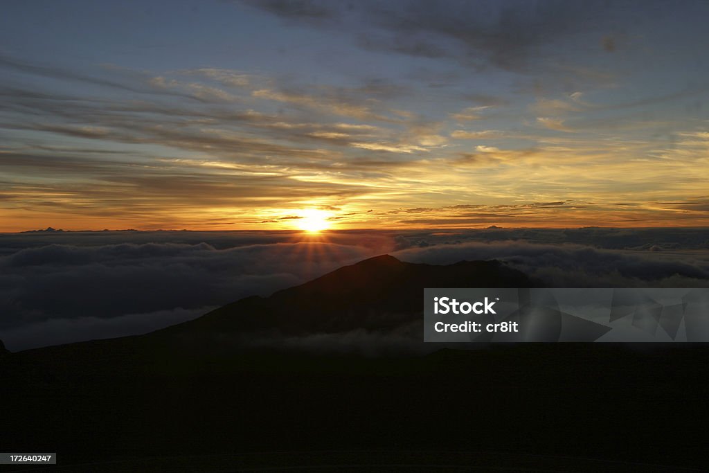 Pacific Sunrise over volcán - Foto de stock de Aire libre libre de derechos