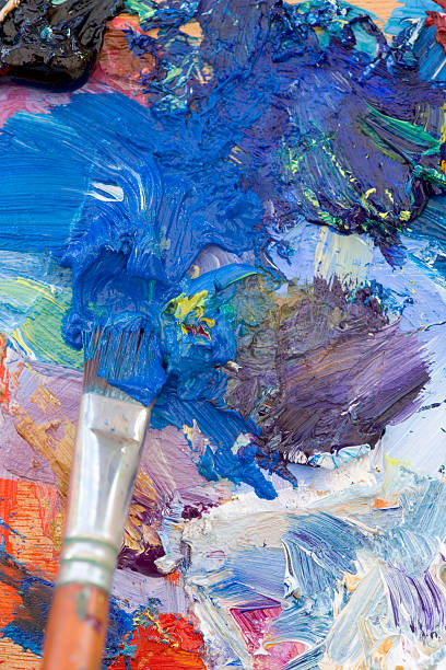 istock Artists oil painting palette 172640934