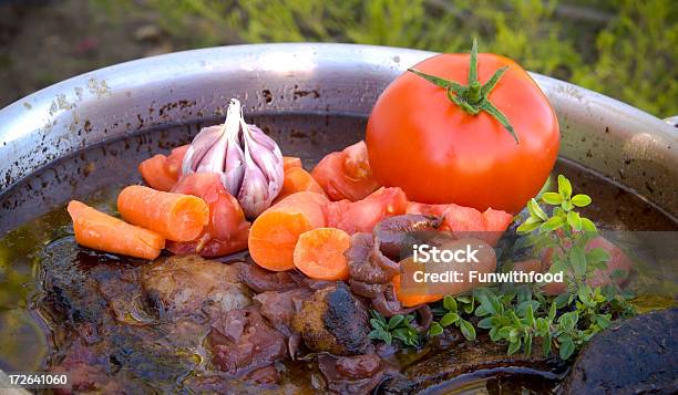 Горшок Жареная Говядина Мясо Овощи Еда В Суп Рагу Пан — стоковые фотографии и другие картинки Американская культура