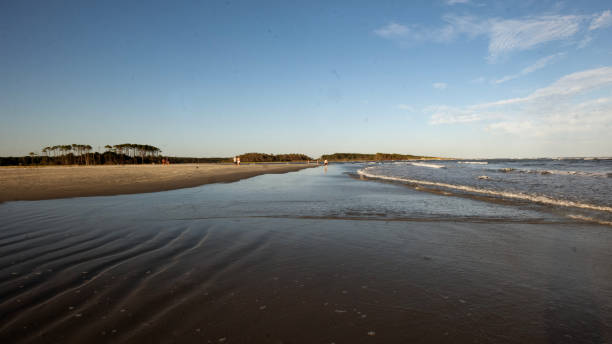 o ponto em cherry grove perto de north myrtle beach na carolina do sul - south carolina beach south north carolina - fotografias e filmes do acervo