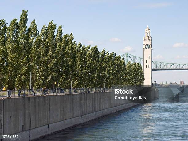 Foto de Torre Do Relógio e mais fotos de stock de Ponte - Ponte, Azul, Canadá
