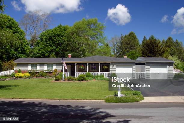 El Estilo Casa De Noreste De Ee Uu Foto de stock y más banco de imágenes de Long Island - Long Island, Casa, Edificio residencial