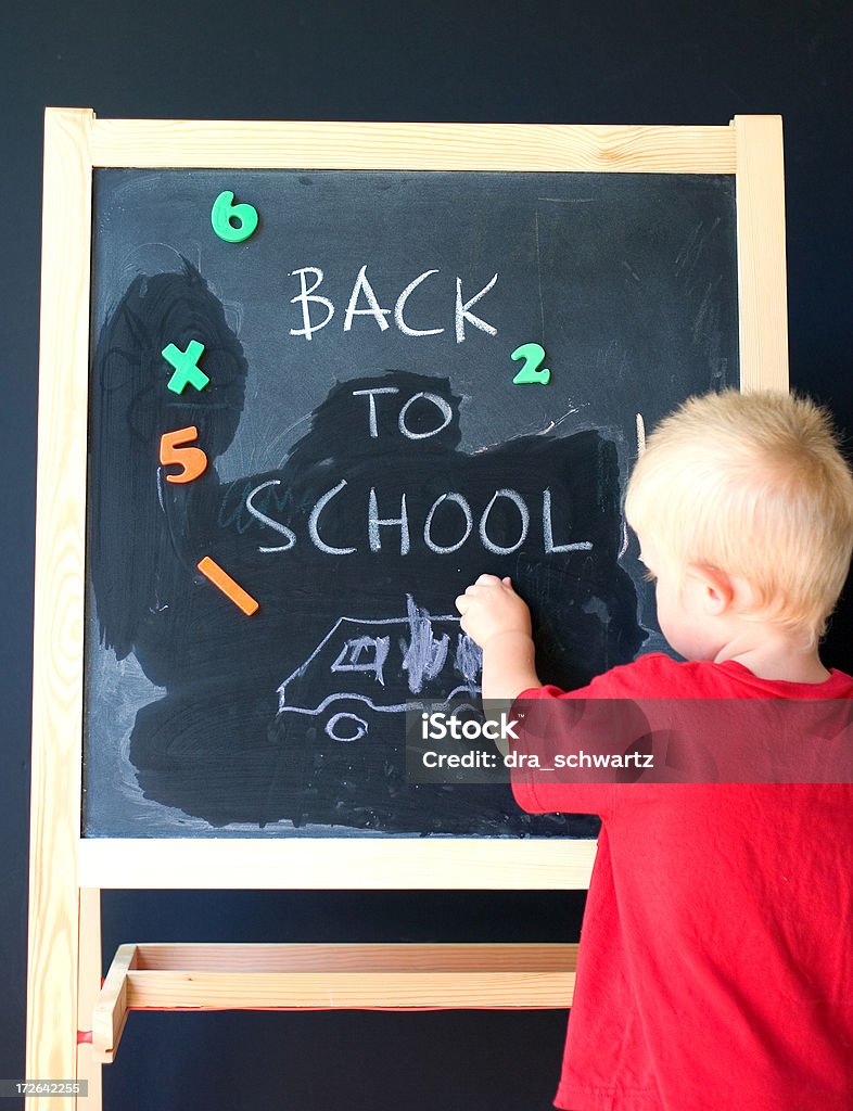 Torna a scuola - Foto stock royalty-free di Bambini maschi