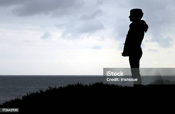 Vista Al Mar Foto de stock y más banco de imágenes de Acantilado - Acantilado, Agua, Aislado