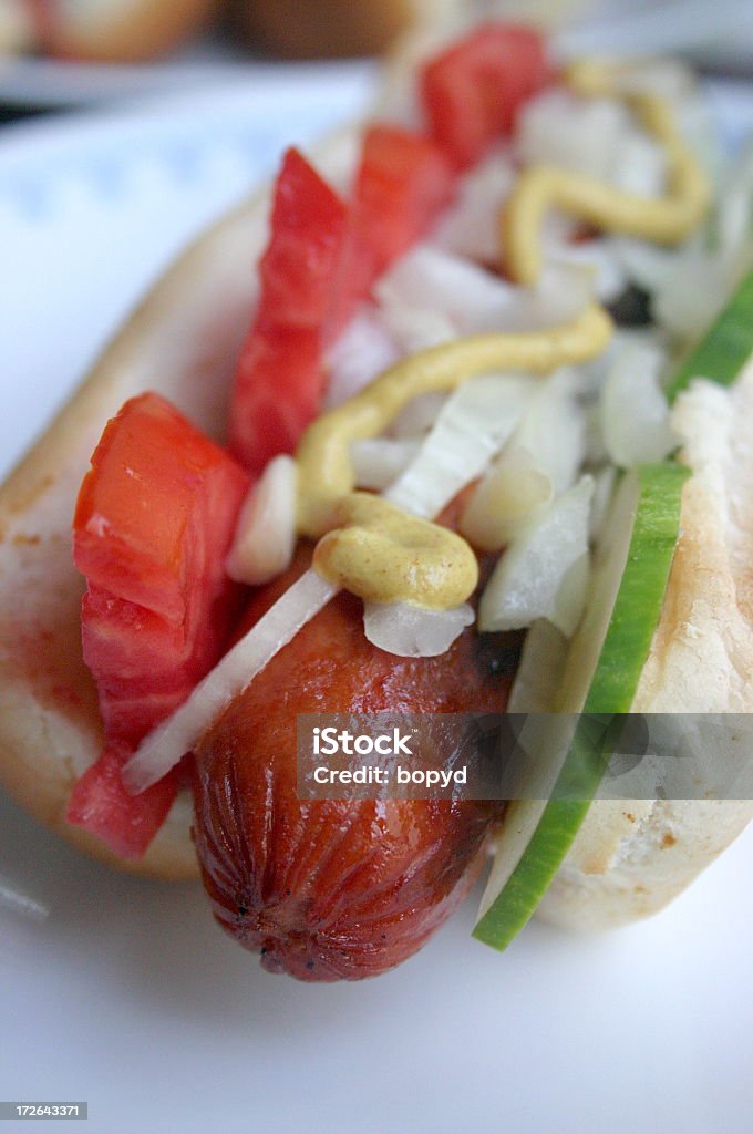 Hotdog auf einer Platte - Lizenzfrei Bildschärfe Stock-Foto