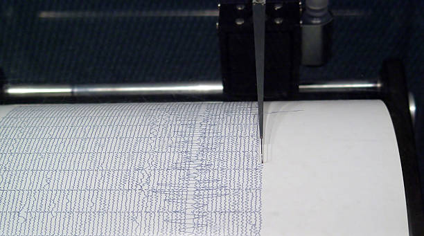 Seismogragh Seismograph recording seismic activity seismologist stock pictures, royalty-free photos & images