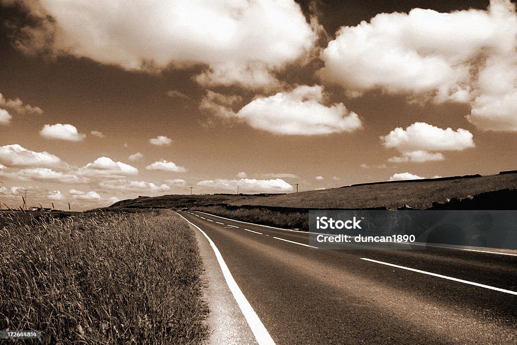 Сепия Road - Стоковые фото Автострада роялти-фри