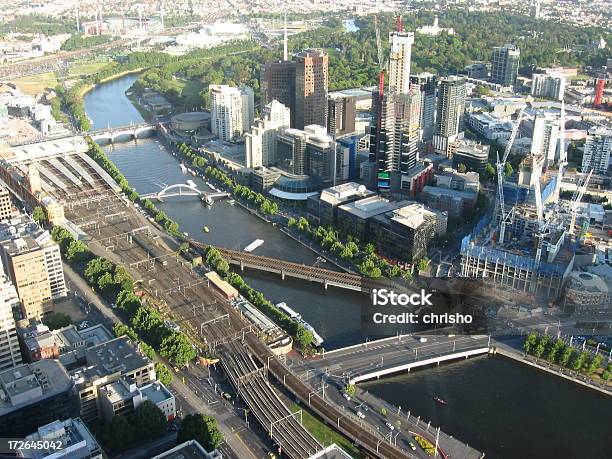Foto de Vista Aérea Do Rio Yarra Em Melbourne e mais fotos de stock de Austrália - Austrália, Capitais internacionais, Cidade