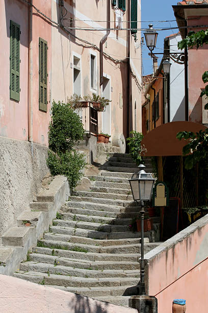 istock Italian Hill Town 172645173