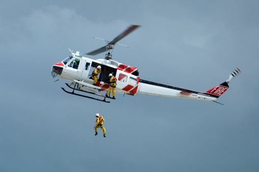 Helicóptero serie de rescate photo