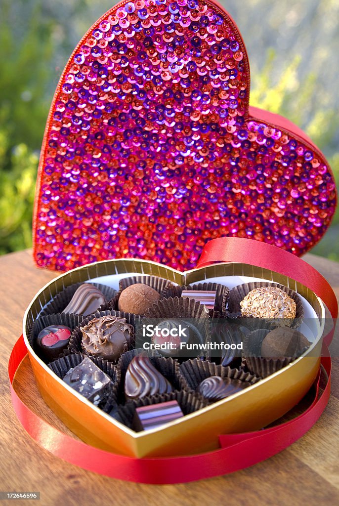 Belgi Di Cioccolato Caramelle Festa Di San Valentino Cuore Scatola Regalo  Di Tartufi Al Cioccolato - Fotografie stock e altre immagini di  Anniversario - iStock
