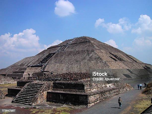 Foto de Pirâmide Do Sol e mais fotos de stock de Alto - Descrição Geral - Alto - Descrição Geral, América Latina, Antigo