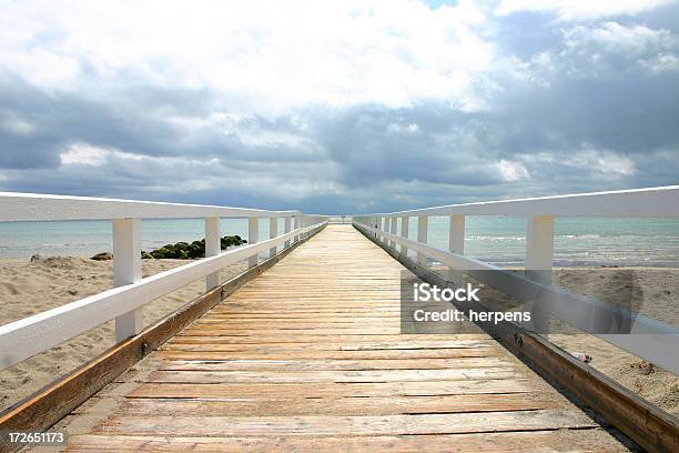 Photo libre de droit de Seabridge De La Mer Baltique banque d'images et plus d'images libres de droit de Allemagne - Allemagne, Beauté, Blanc