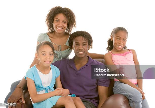 Photo libre de droit de Heureuse Famille banque d'images et plus d'images libres de droit de Afro-américain - Afro-américain, Ameublement, Bonheur