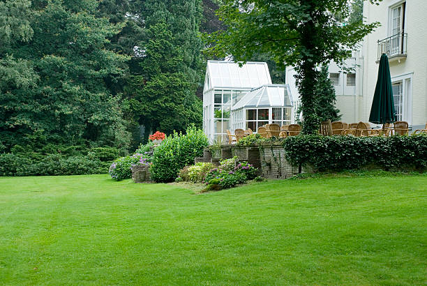 istock House and Garden 172653031
