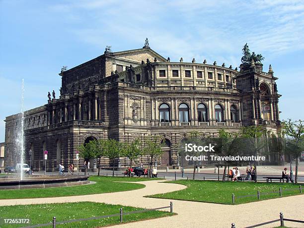 Semperoper 건설 산업에 대한 스톡 사진 및 기타 이미지 - 건설 산업, 건축, 고딕 양식