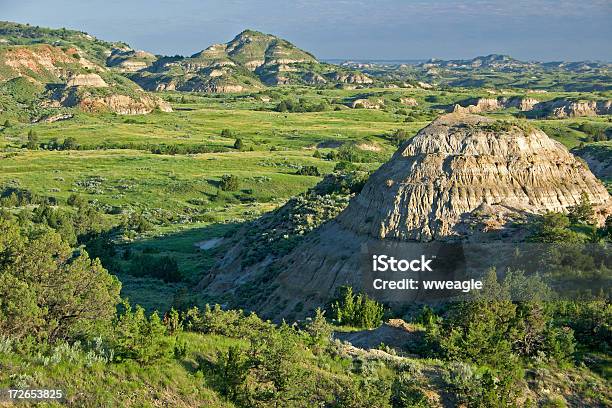 Badlands - Fotografie stock e altre immagini di Ambientazione esterna - Ambientazione esterna, Ambientazione tranquilla, Ambiente