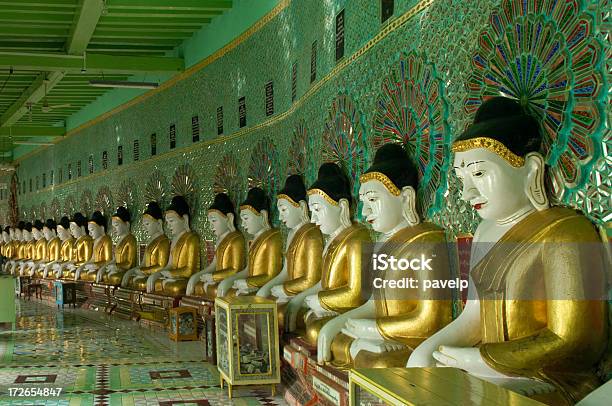 Umin Thounzeh - Fotografie stock e altre immagini di Ambientazione interna - Ambientazione interna, Buddha, Buddismo