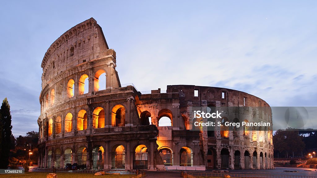 O Coliseum - Foto de stock de Anfiteatro royalty-free