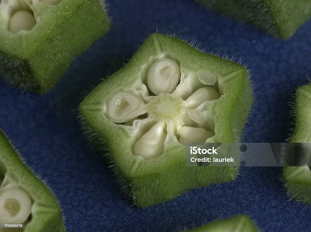 Okra, tranché macro - Photo de Okra libre de droits