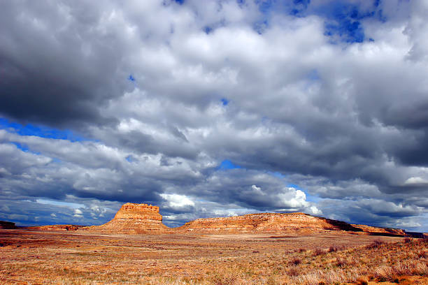 istock Southwestern Mesa Rock Formation 172655667
