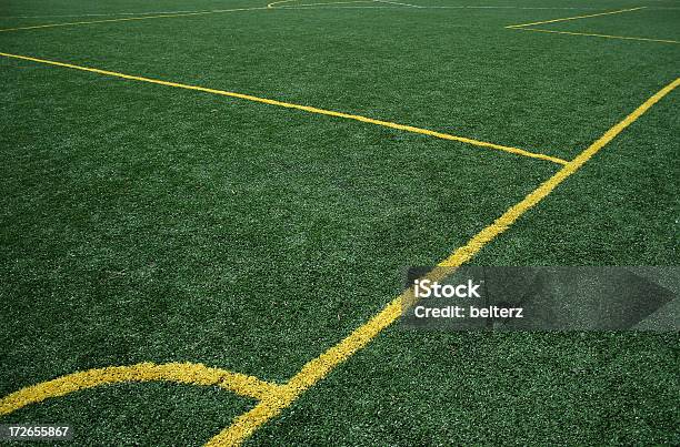 Campo De Fútbol Americanofútbol Esquina Foto de stock y más banco de imágenes de Aire libre - Aire libre, Amarillo - Color, Campo - Lugar deportivo