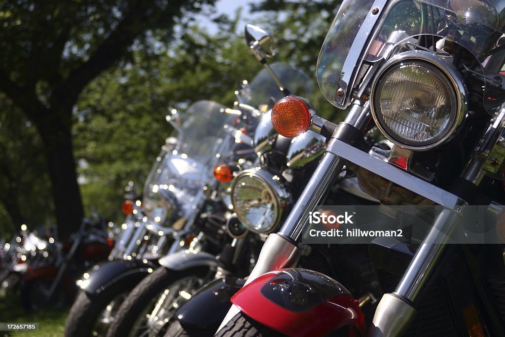 Мотоцикл Row - Стоковые фото В ряд роялти-фри