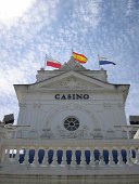 casino-schild.jpg?b=1&s=170x170&k=20&c=zmGb2oMmJKiQfFzzbMS2PMwXD_I85XfNnebijKCxInM=