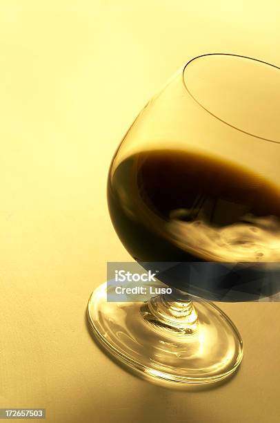 Foto de Barcopo De Brandy e mais fotos de stock de Copo de Brandy - Copo de Brandy, Bebida alcoólica, Comida e bebida
