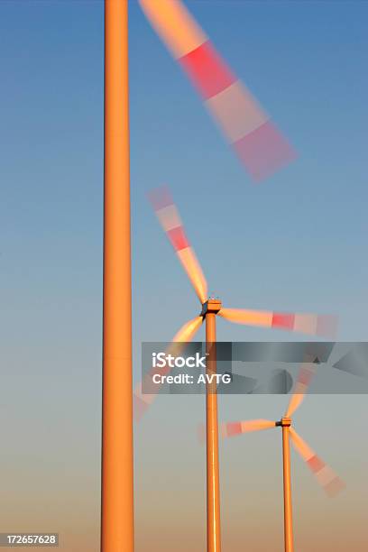 Windpower Foto de stock y más banco de imágenes de Aerogenerador - Aerogenerador, Azul, Cambio