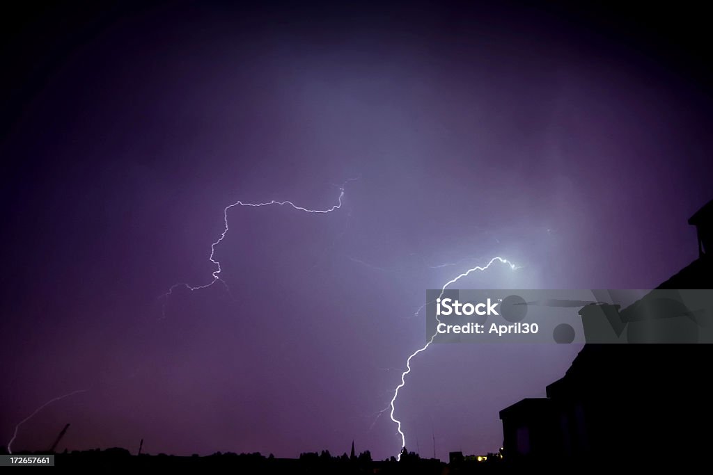 Lightning en Holanda - Foto de stock de Relámpagos libre de derechos