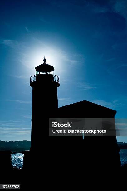 Foto de Silhueta De Farol e mais fotos de stock de Arquitetura - Arquitetura, Assistência, Conceito