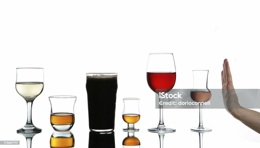 Recusa de álcool - Foto de stock de Bebida alcoólica royalty-free