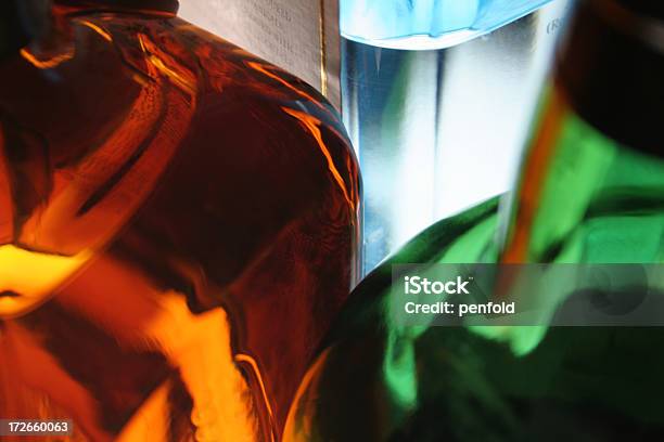 Liquor Schrank Stockfoto und mehr Bilder von Flasche - Flasche, Gin, Whisky