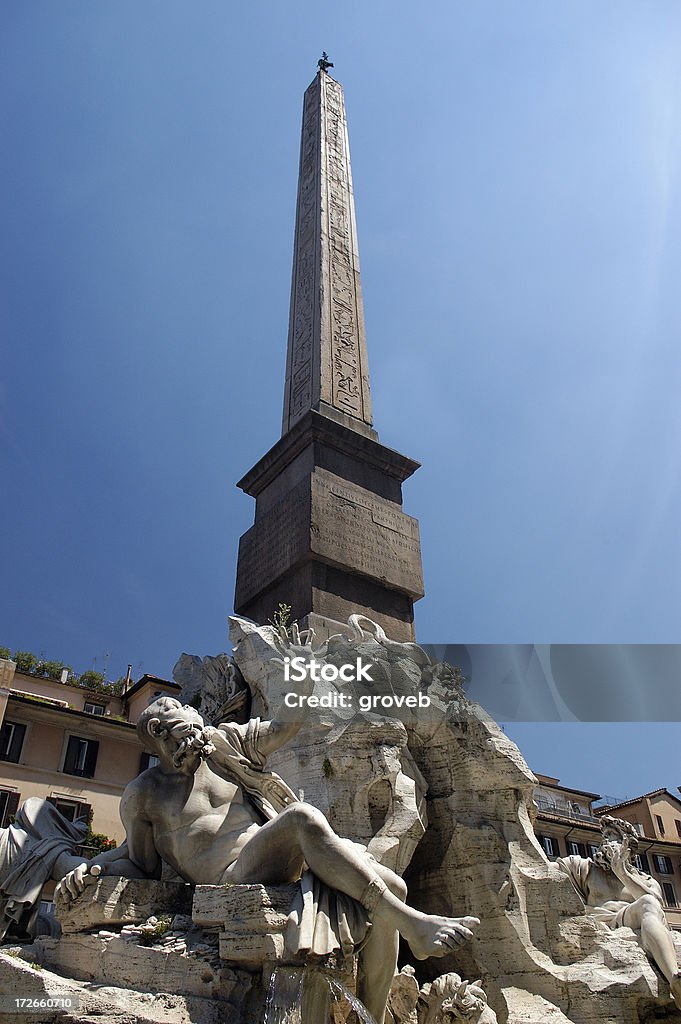 Piazza Navona Obelisco - Foto de stock de Capitais internacionais royalty-free