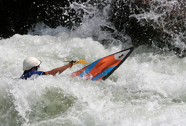 カヤックの色 - kayaking white water atlanta river nature ストックフォトと画像