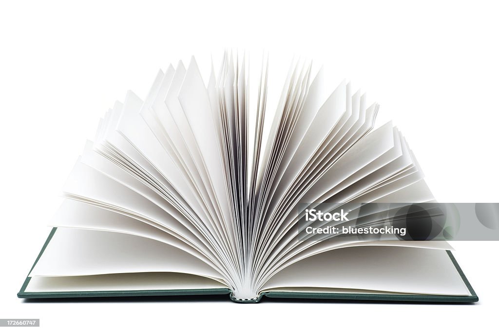 Aprire il libro isolato su bianco con percorso clip - Foto stock royalty-free di Aperto