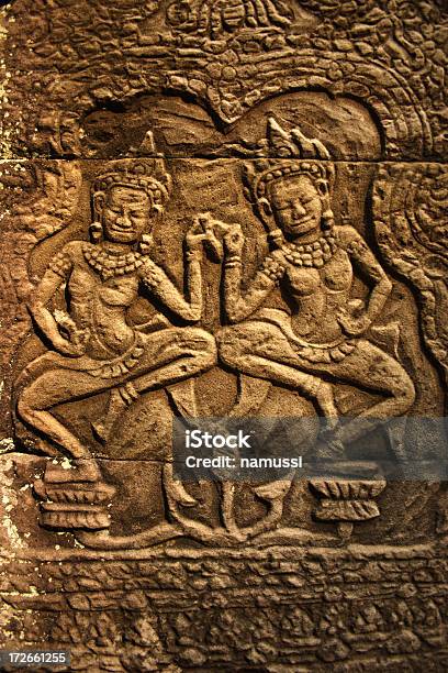 Apsaras В Ангкорват Камбоджа — стоковые фотографии и другие картинки Танцевать - Танцевать, Камбоджа, Скульптура