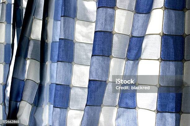 Cortina - Fotografias de stock e mais imagens de Azul - Azul, Branco, Cobrir