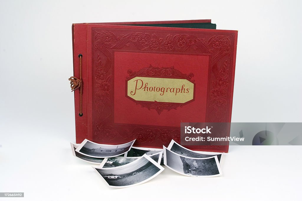 Vecchio Album di foto 2 - Foto stock royalty-free di Album fotografico