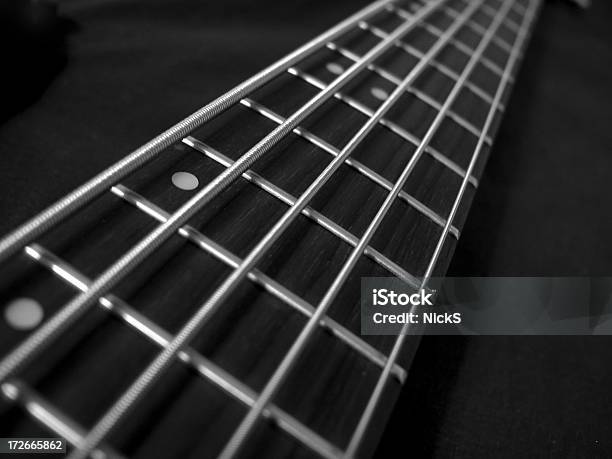 Bass Gitarrenhals 2 Stockfoto und mehr Bilder von Atelier - Atelier, Aufführung, Aufnahmegerät