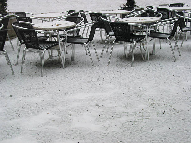 istock Restaurant outdoor tables in winter 172666551