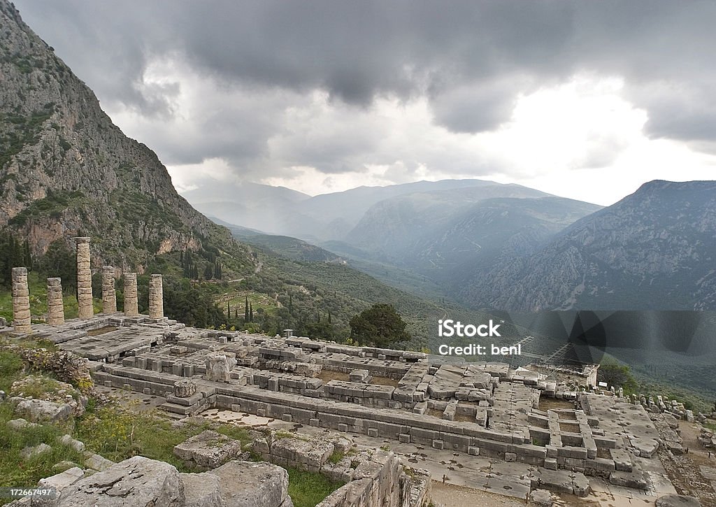 Temple of Delphi, Grecja - Zbiór zdjęć royalty-free (Delfy)