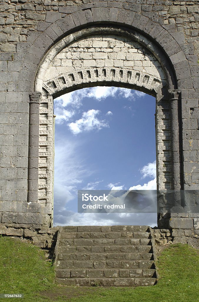 Puerta a otro mundo - Foto de stock de Antiguo libre de derechos